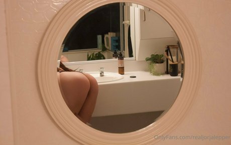 realjorjalepper exclusive model photos