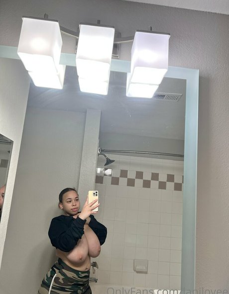 Sadhoetarius star nudes pictures