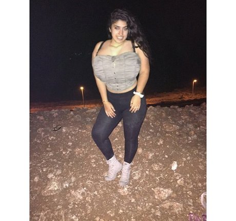 Yuval beautiful star pic