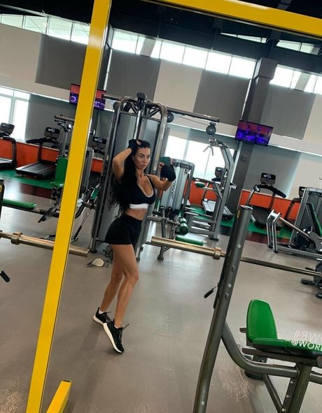 thick girls onlyfans hot sexy gallery