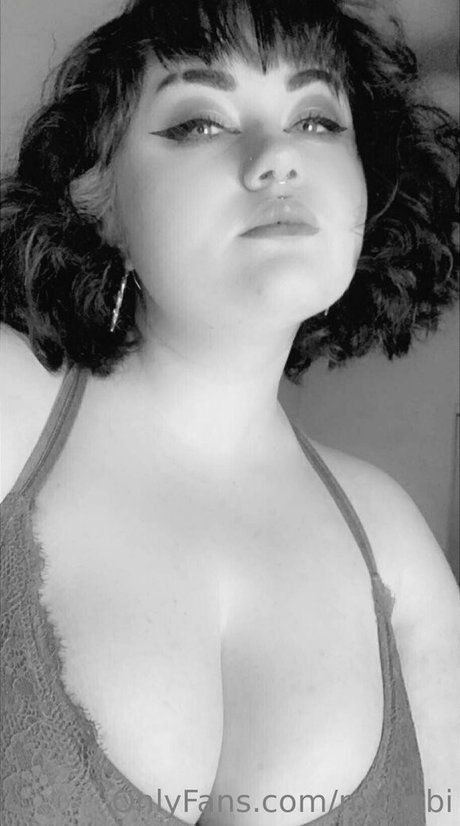 mxbabi adult model img