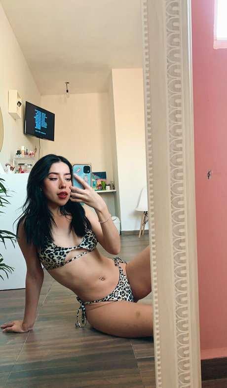 rositapastel nude model image