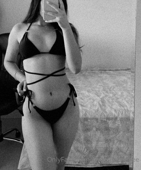 sweetdafnefree perfect model pic