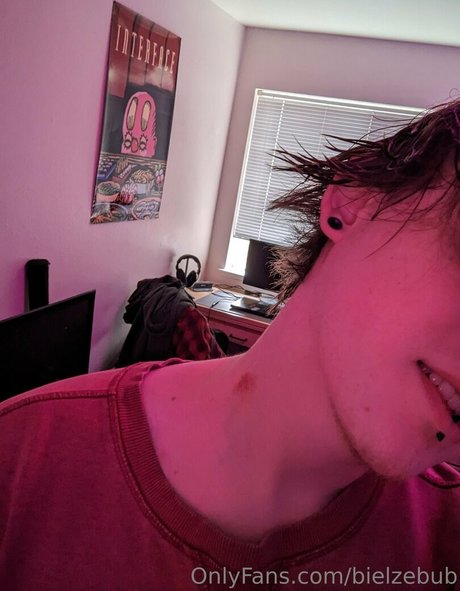 bielzebub sexy actress picture