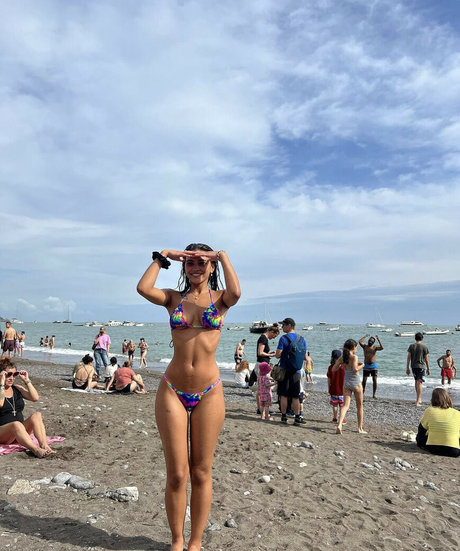 Tina Tonkin hot star photo