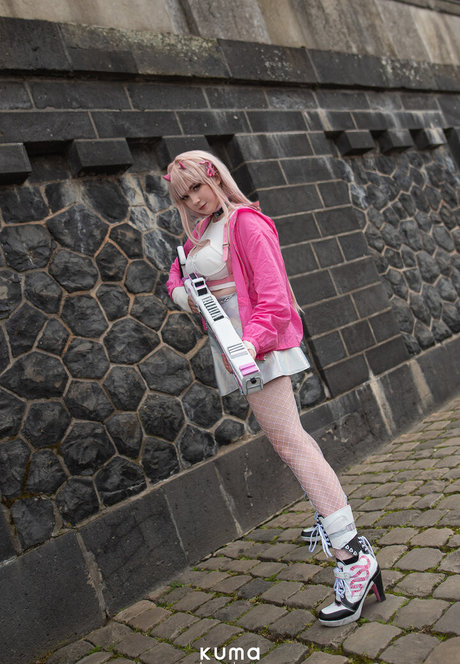 Kuma Kuma pornstar gallery