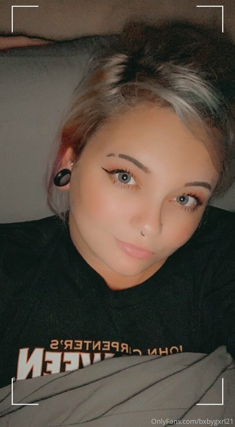 bxbygxrl21 hot star pics