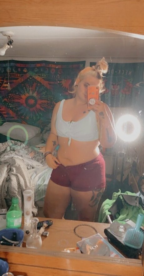 bxbygxrl21 star naked pics