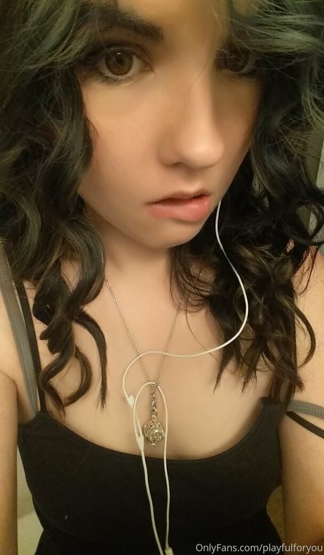 playfulforyou model erotic picture