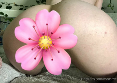 blowjob milf onlyfans art naked picture