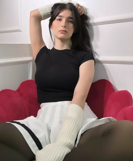 Maya Monroy Ruiz pretty pornstar picture