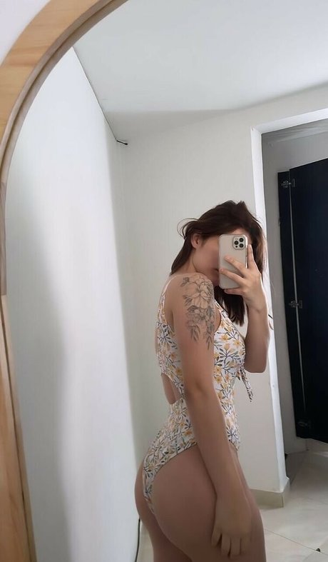 Maya Monroy Ruiz pornstar top images