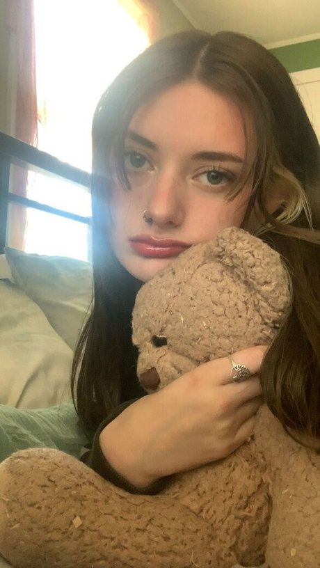 ariannas interlude model free pics