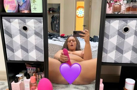 brookkxoo art pornstar photos