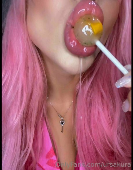 ursakura perfect actress pictures