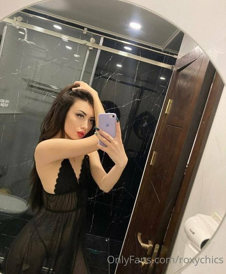 roxychics model pornographic pics