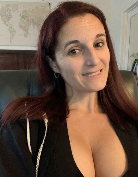 Mrs Badass hot pornstar gallery