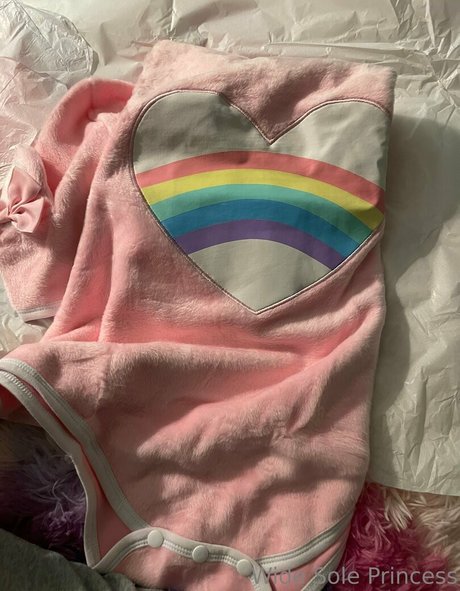 leahsprettyfeet hd actress galleries