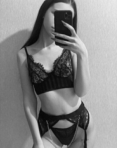 amelia vandes star nudes images