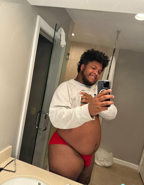 beefish naked actress gallery