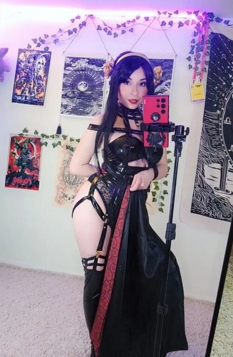 Denipon_ sexy actress image