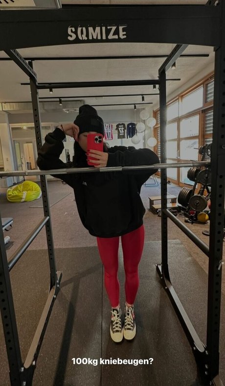 Eva Lys sexy star photos