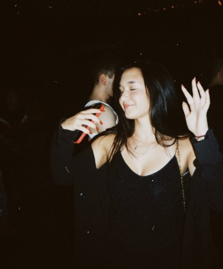 Eva Lys free actress photos