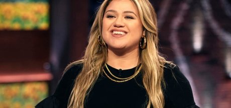 Kelly Clarkson star erotic pics