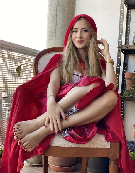 blonde handjob onlyfans erotic pic