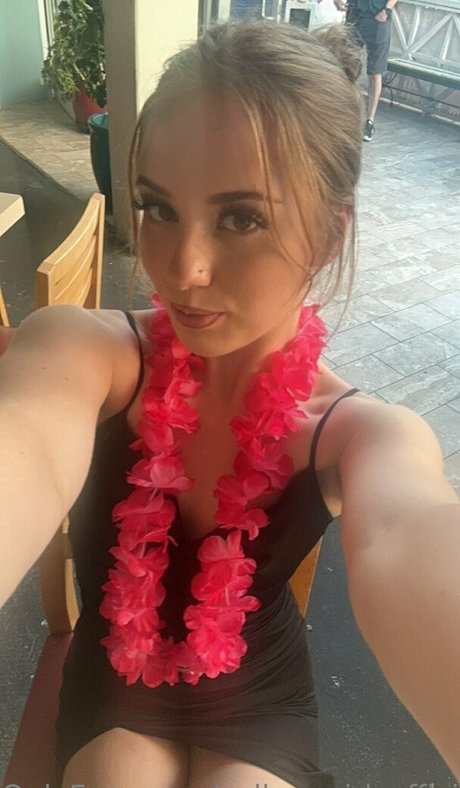 collegegirlsofficial nude model pic