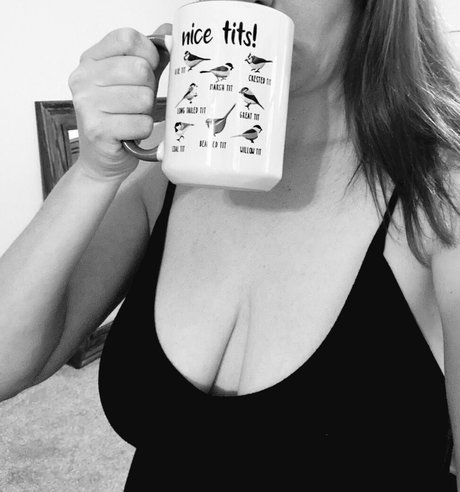 Allie Q star high quality images