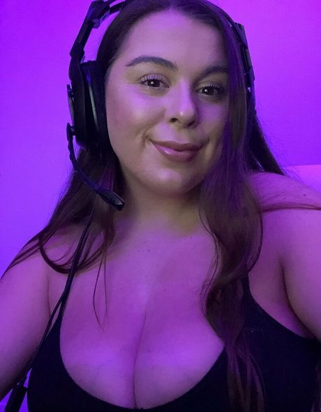 slimthicc a hot actress archive