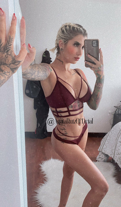 agataruizofficial best star pics