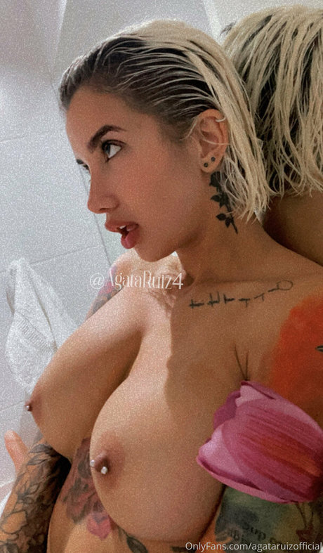 agataruizofficial pornstar hot images