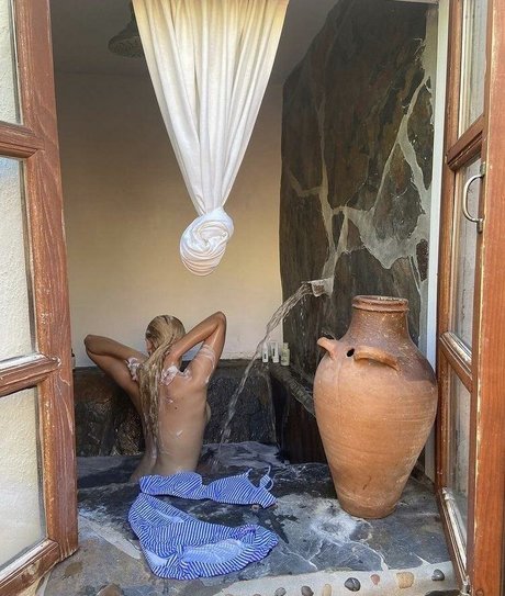 Grace Kennedy Piehl top model galleries