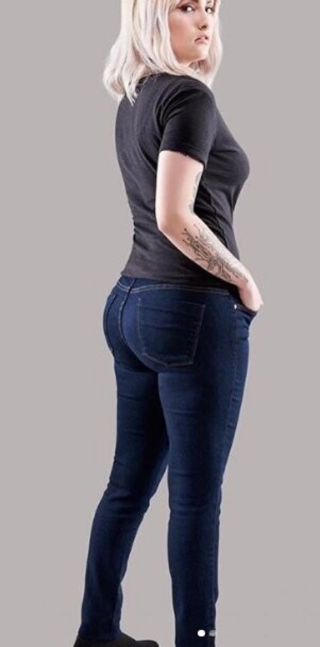 Riyuuka pornographic star picture