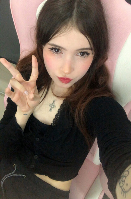 old young lesbian onlyfans art xxx gallery