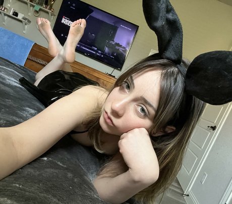 Kelsey Grzybowski nudes model picture