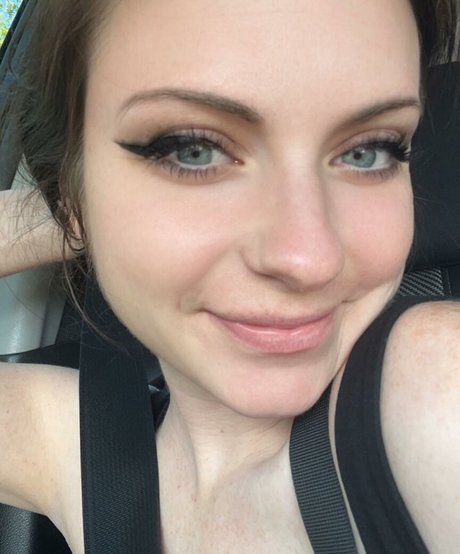 MudslinginTrainwreckVIP model high quality image