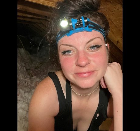 MudslinginTrainwreckVIP nudes star img