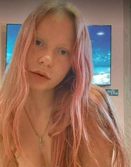 ninalatinaaa naked star pictures