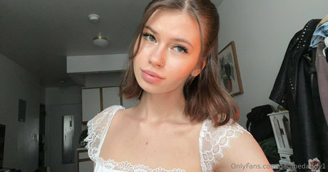 Nicole Kinsley high quality actress galleries