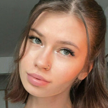 Nicole Kinsley best pornstar img