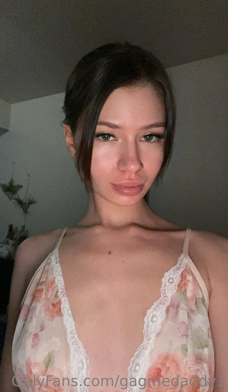 Nicole Kinsley star art images