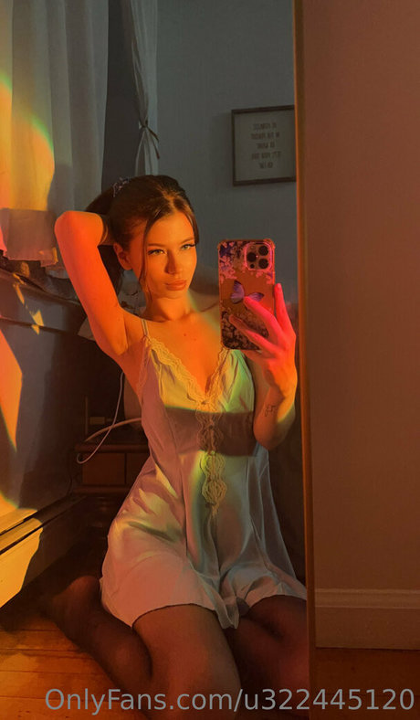 Nicole Kinsley sexy pornstar galleries