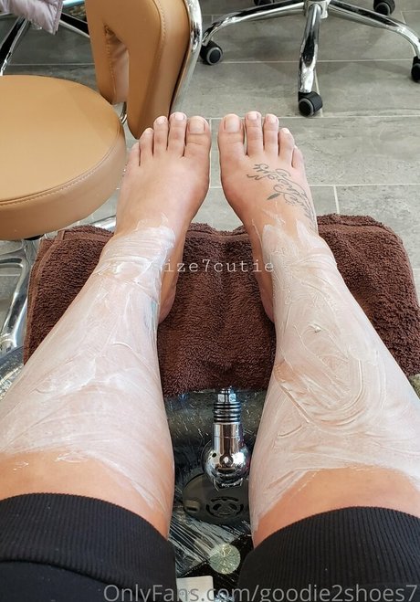 goodie2shoes7 pornstar art archive