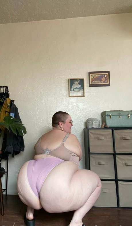 bbwfrogprincess model hd pics