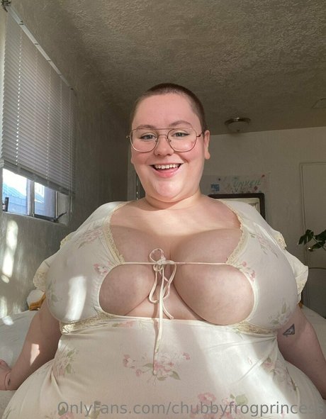 bbwfrogprincess star photo