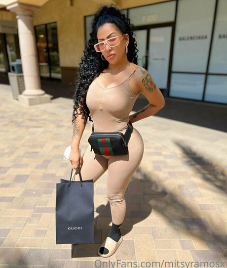 mitsyramosx high quality pornstar photo