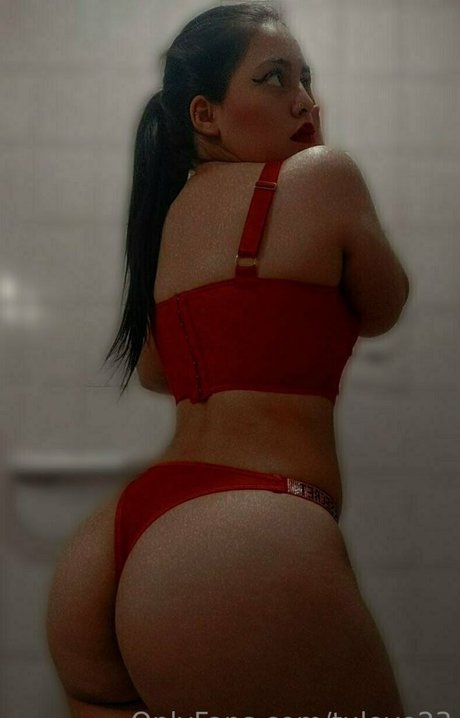 tulove23 pornstar image